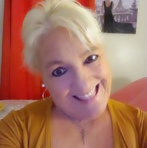 Meet your Posher, Vicky